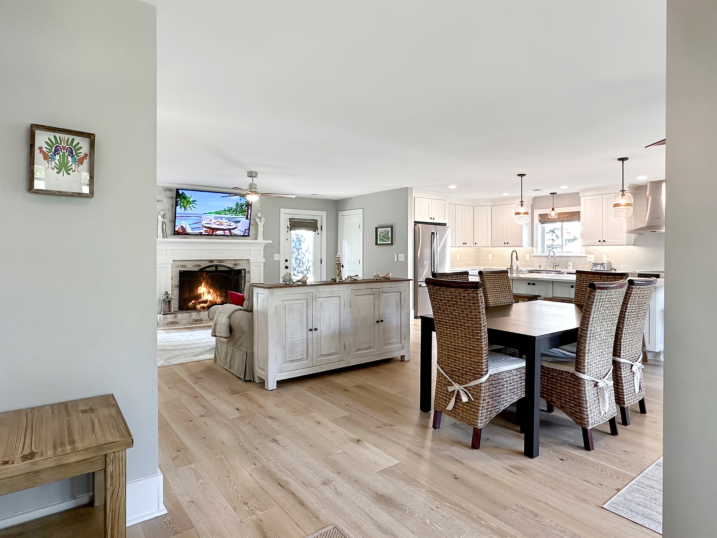 palmetto-beach-retreat-405-palm-blvd/