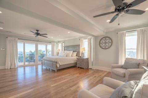 Primary Suite on Top Floor IOP Dream | 915 Ocean Blvd | Isle of Palms SC