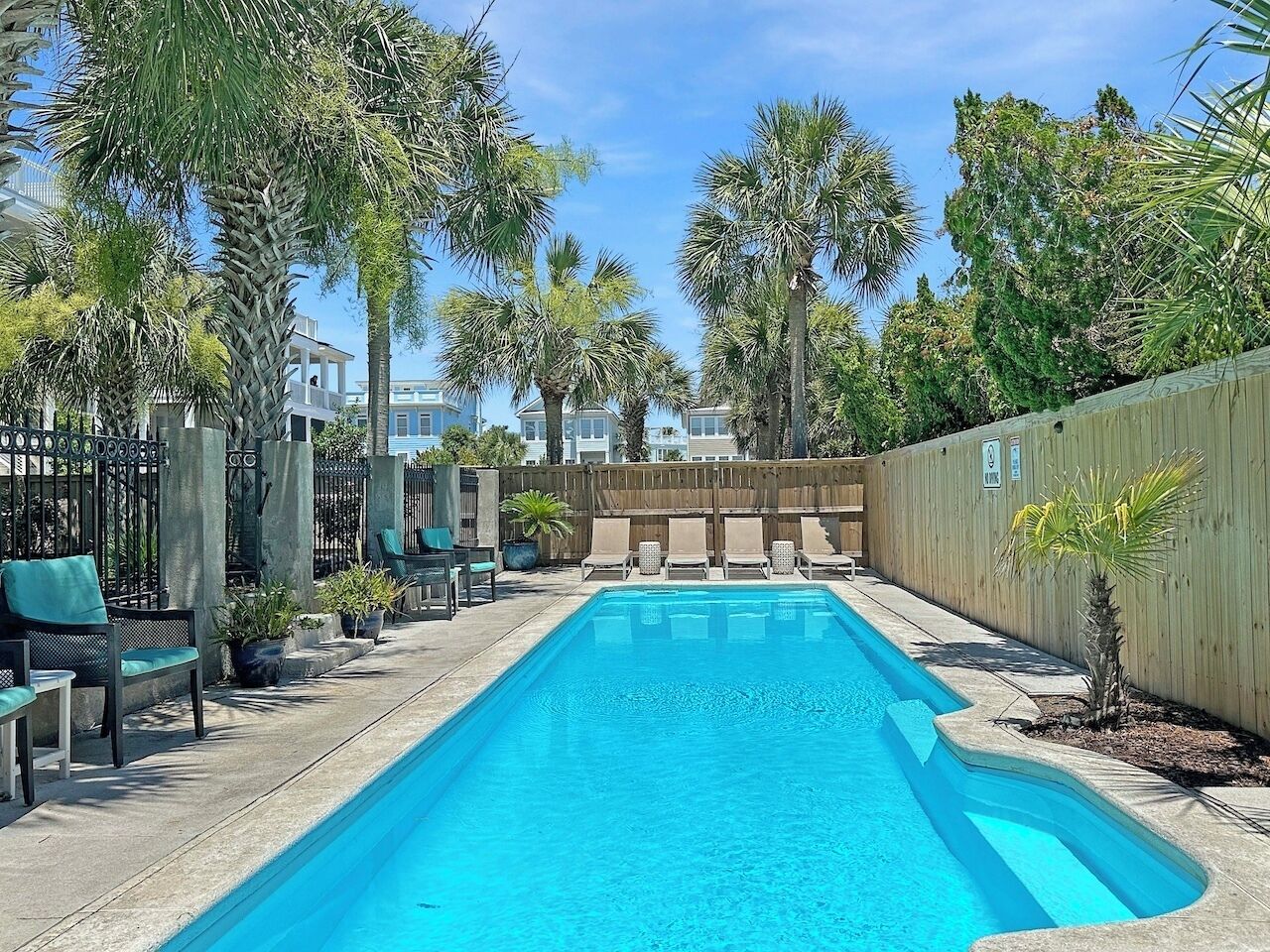 twin-palms-7-br-home-with-pool/