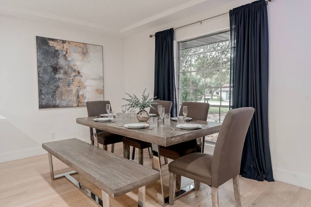 hot-tub-firepit-and-giant-chess-at-austin-hideaway/