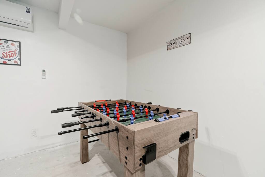 hot-tub-firepit-and-giant-chess-at-austin-hideaway/