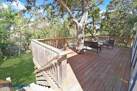 Anastasia Island Treehouse