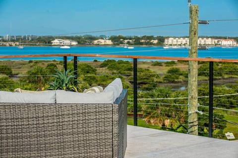 The Look-Out - Holiday Home