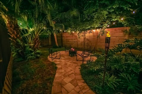 Anastasia Island Villa Duplex| Single Level | EV