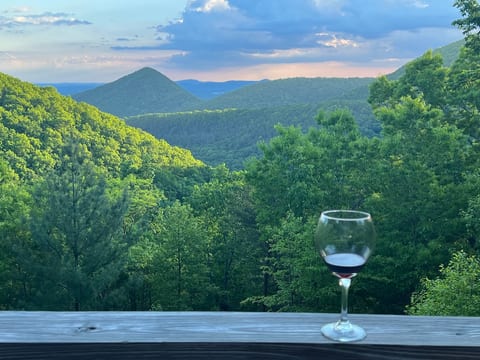 “Gorgeous with views that are beyond breathtaking”
“The views are spectacular and the waterfall is just breathtaking!”Jonathan
