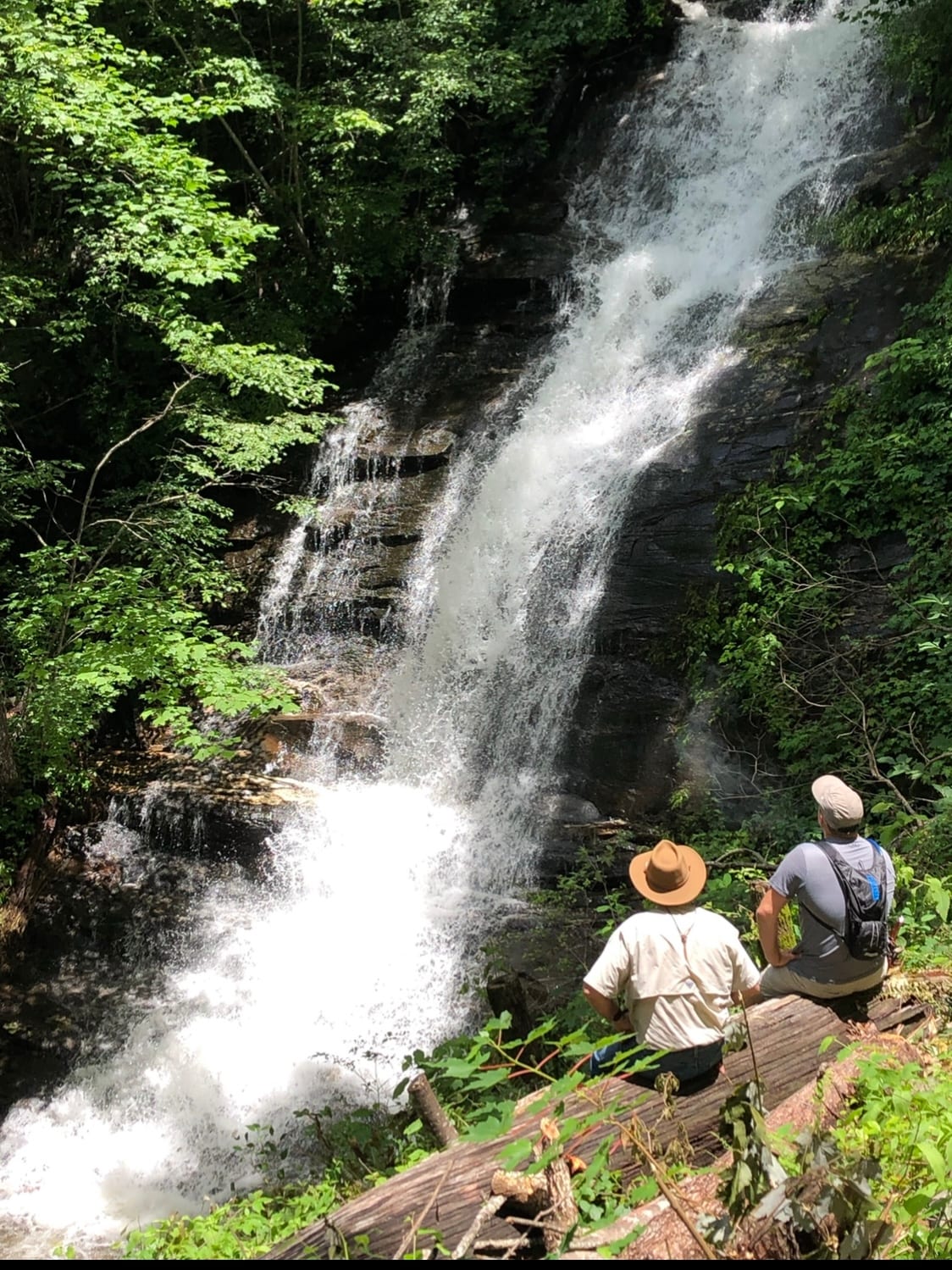 “WOW!!!!! Beautiful location with waterfall.......PRIVATE..It's all about the view”
Leah

“Wow, all I can say is wow. What an amazing experience.”

“loved the hike just steps from the chalet. Everything was as described”  Rebecca 