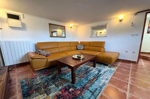 House Malnar - Unit 377802-13