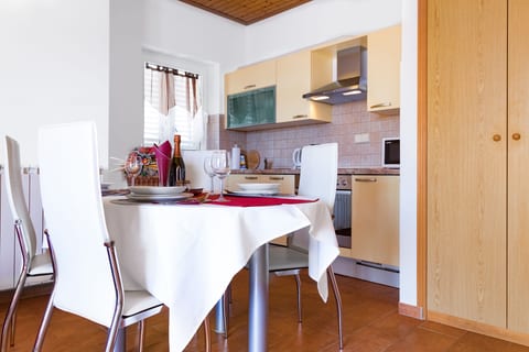 Apartments Lili - Unit 377800-13