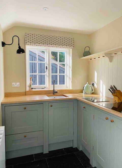 Our country kitchen even has a dishwasher in a drawer and a washing machine.
Perfectly designed for the perfect stay