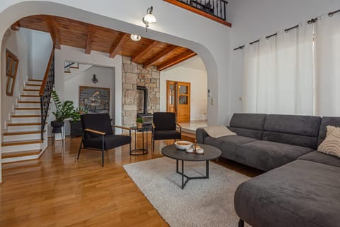 Villa V4 with pool - Unit 377804-13