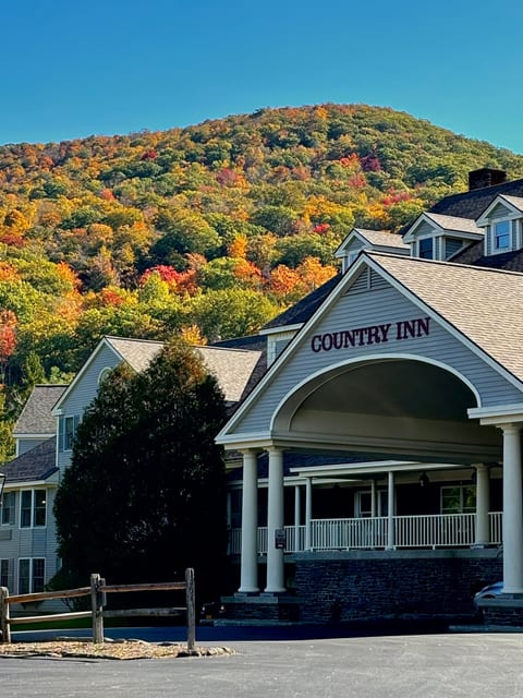 Jiminy Peak Mountain Resort main entrance. 