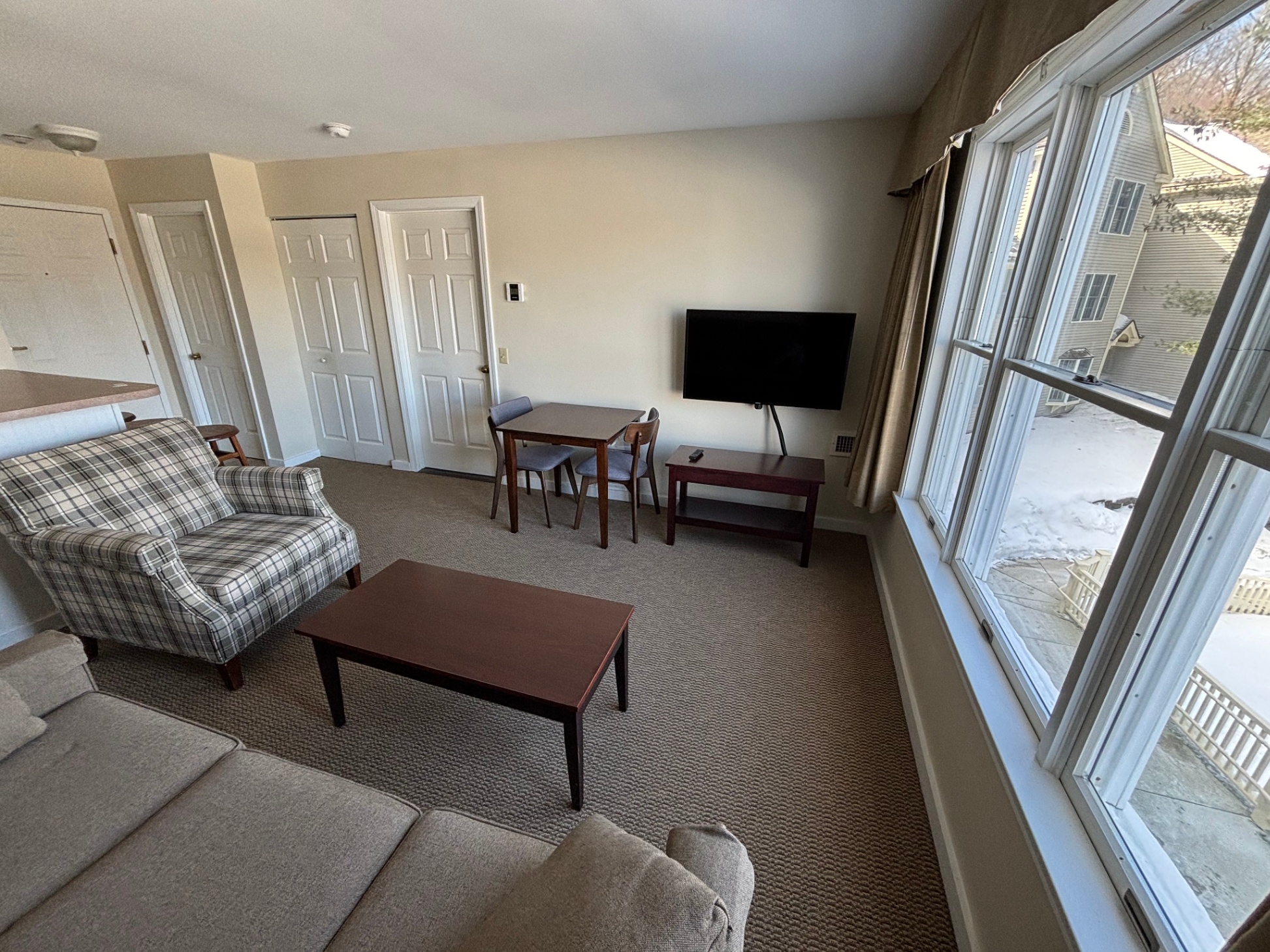 ski-in-ski-out-1br-condo-at-jiminy-peak/