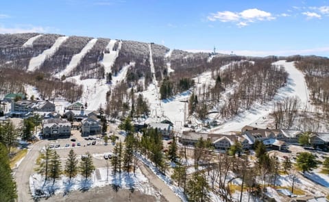 Nestled right in the heart of Jiminy Peak Resort, our location gives you front-row access to lifts, trails, and all the après-ski vibes.