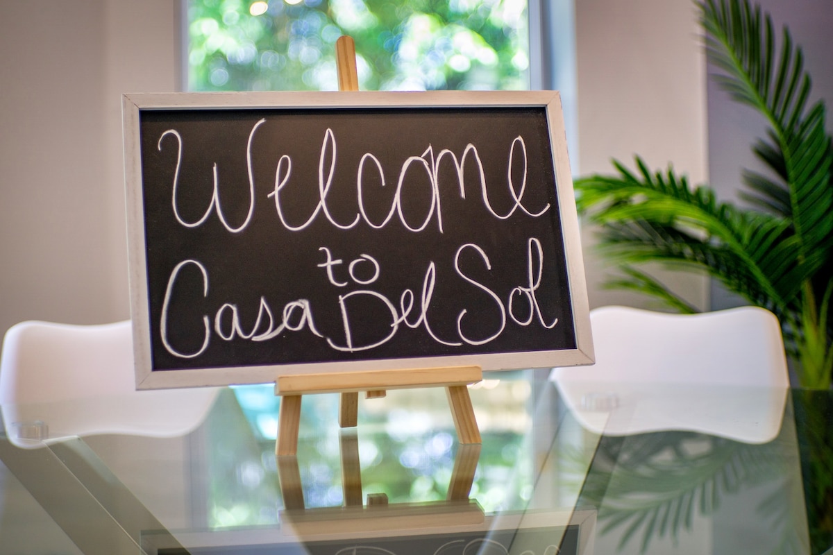 Casa Del Sol - Luxury & Convenience