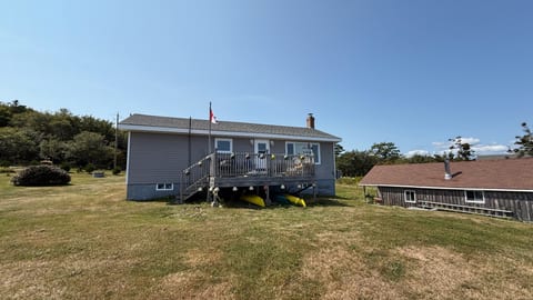 Cozy Oceanfront Guest House - Port Mouton