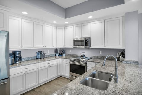 "My family very much enjoyed our stay in Clearwater beach and waking up to the gorgeous views of Clearwater Bay. The unit was large and very clean with a lot of helpful items (many kitchen utensils and products, beach towels and chairs, games, etc). We were sad to leave!" 
 - Sierra