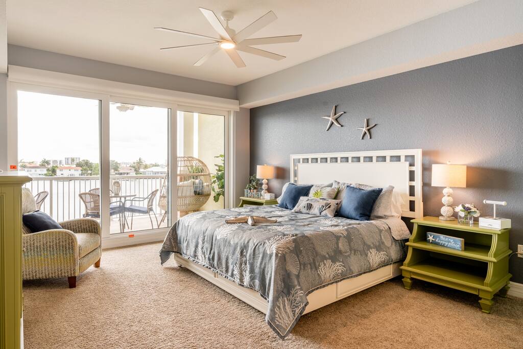 waterfront-condo-or-steps-to-clearwater-beach-2king/