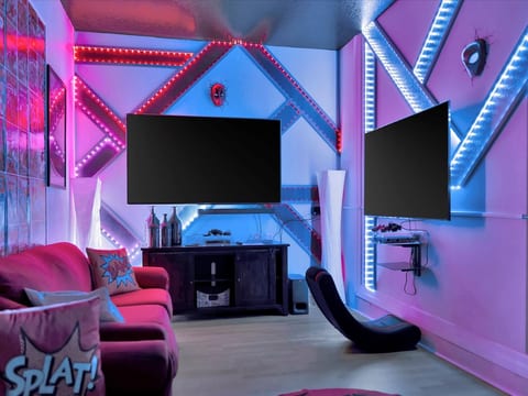 Disney | Game Room | Pool | Next 2 resort| 3 Kings