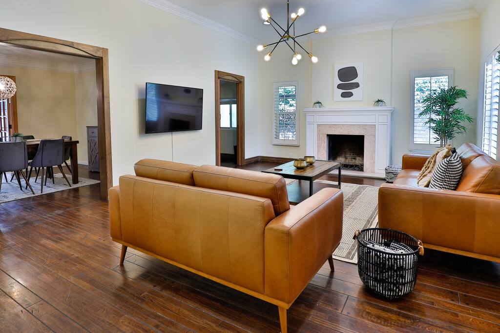 Stunning and upscale living space for enjoyable family and friend gatherings, offering relaxation and entertainment.