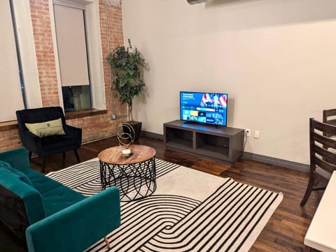 2BR | Spacious Apartment | Downtown |