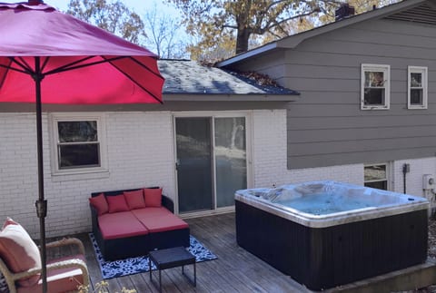 Bohemian Retreat |Newly Remodeled with New Hottub