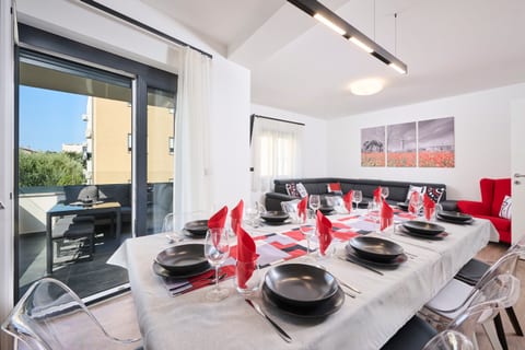 House Tinis - Unit 377807-13