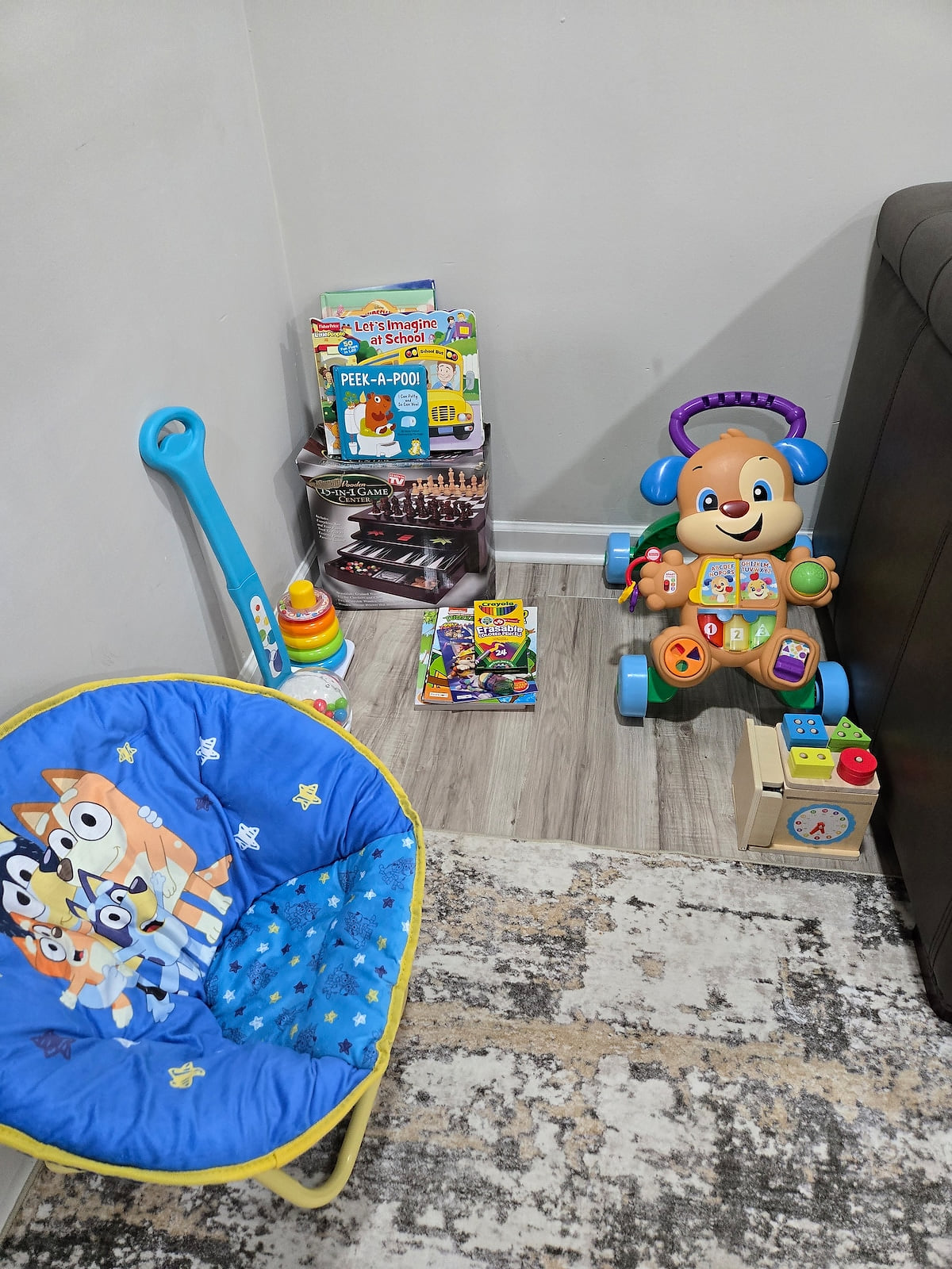 Traveling with little ones? Let us know in advance, and we’ll set up a cozy play area with toys, books, and baby gear to keep your toddler entertained while you relax. Thoughtful, kid-friendly touches make your stay stress-free and fun.