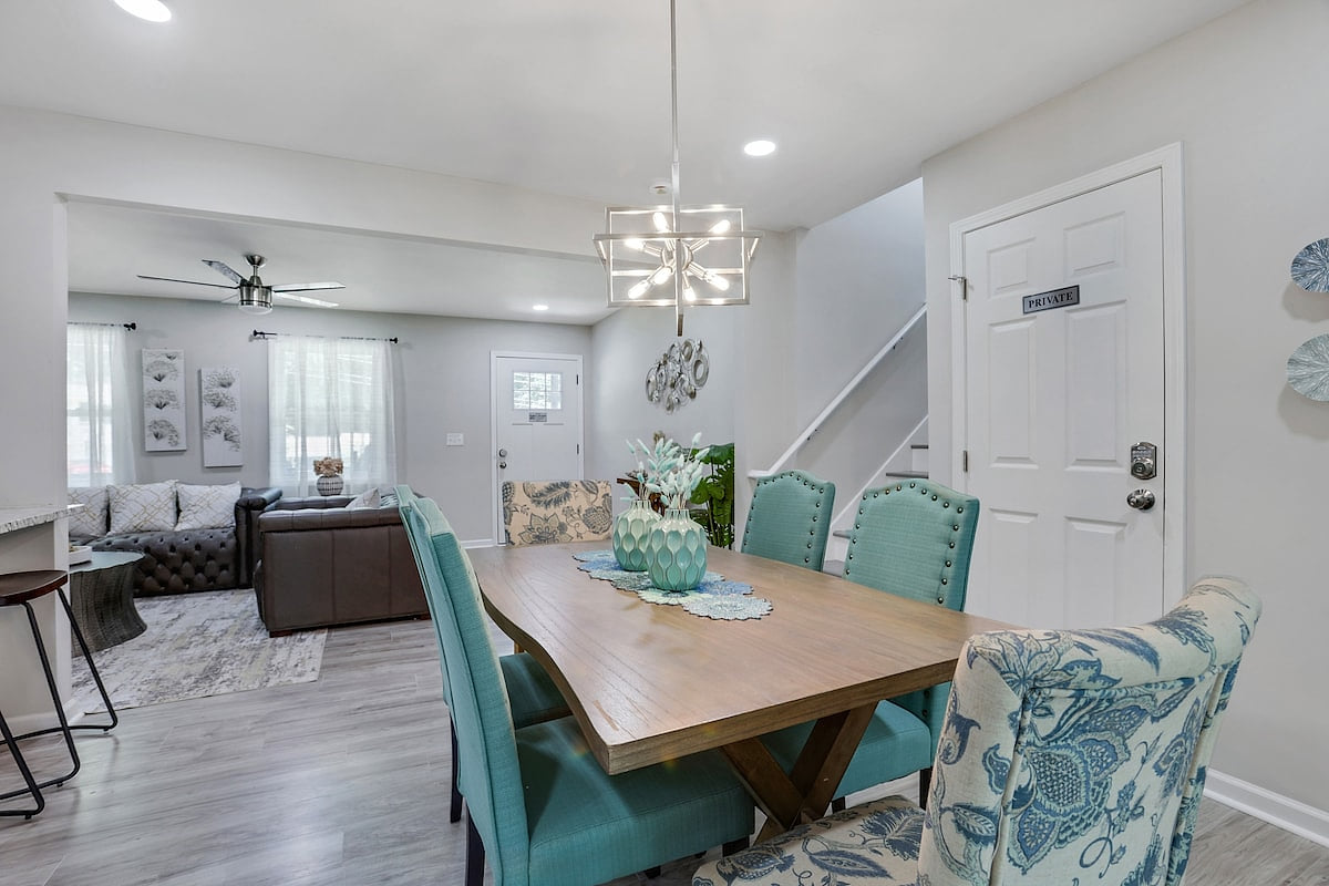 Enjoy meals together in our inviting dinning room.