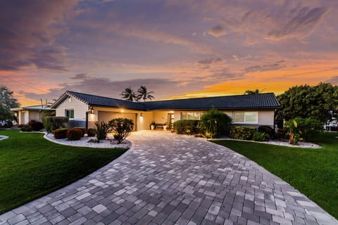 03 270 Delido Ct Twilight-1