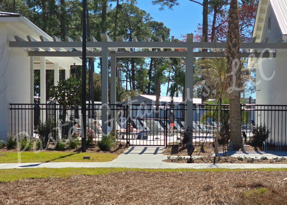 Linkside Luau - Sandestin