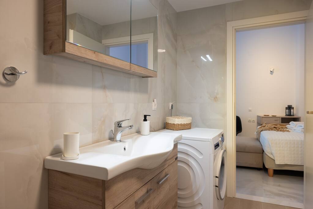 seaside-breeze-studio/