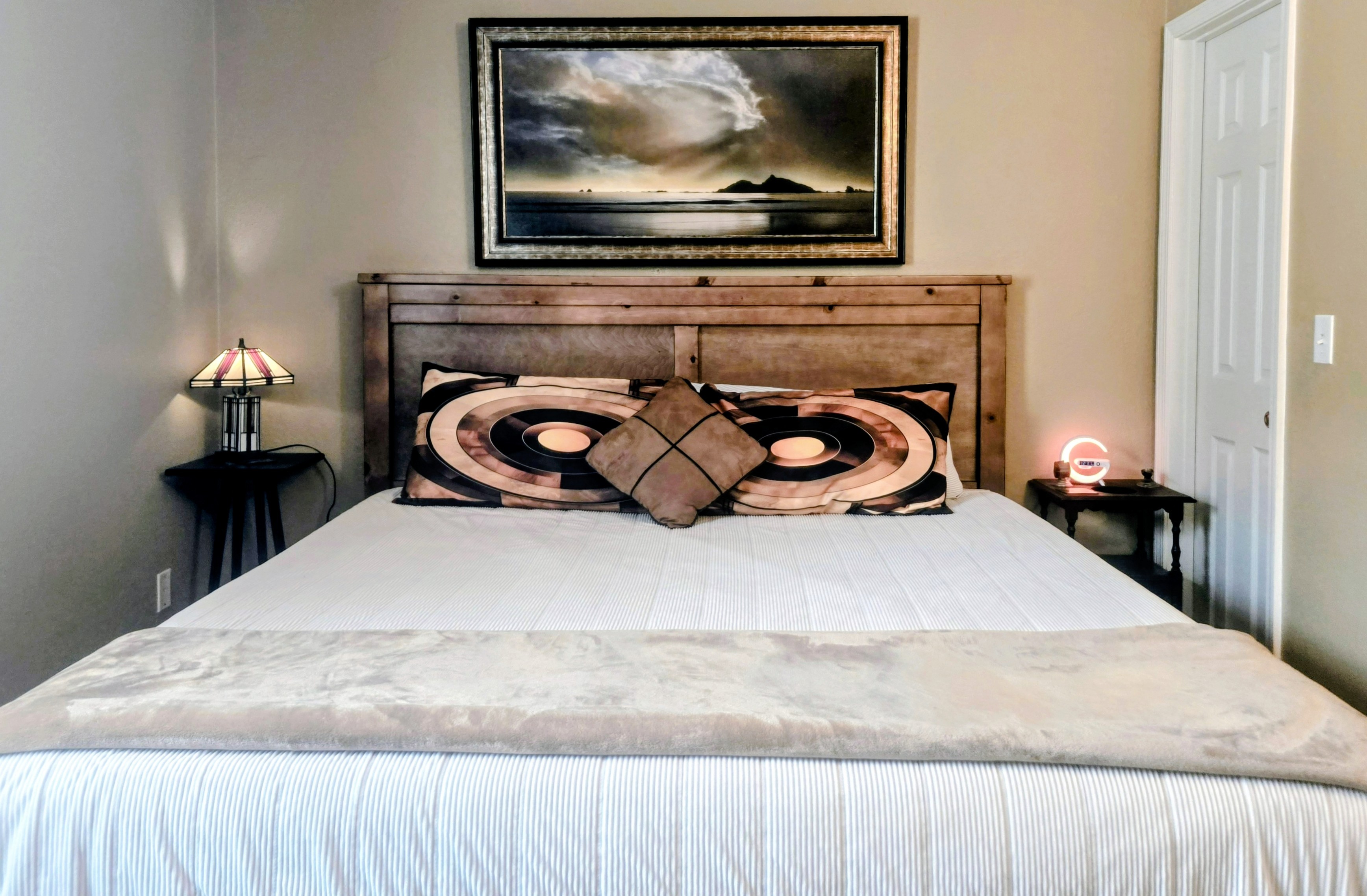 Rest or stream your favorites on the Roku TV in bedroom The GLO Getaway – 1BR, Pet Friendly, 2mi SDC