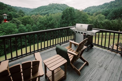 Woodbriar Hollow image 4