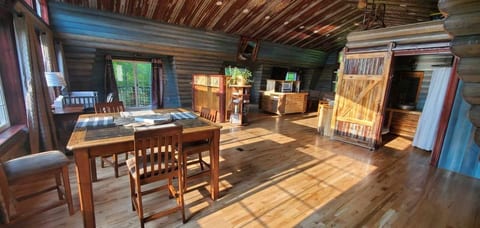 Upper Barn, 2 Cabins | sleeps 11 image 5