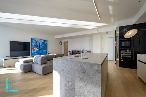 Waterfront Luxury Sea View image 1