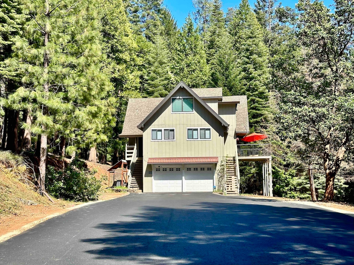 The MotoRetreat is a large private home with plenty of room for the whole family!