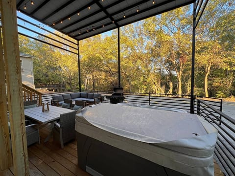 Hill-Top Haven on Eureka Springs