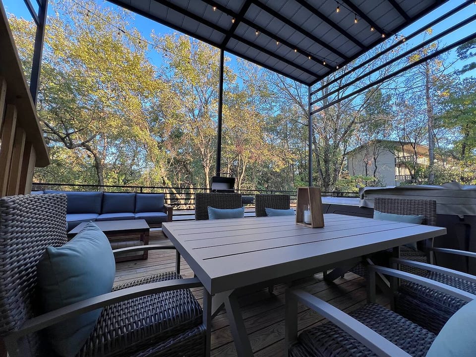 Hill-Top Haven in Eureka Springs - Eureka Springs