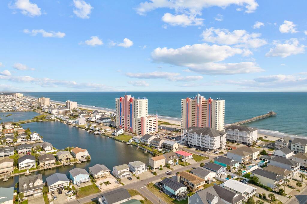 cherry-grove-pier-100ft-to-beachfishing2-pools/