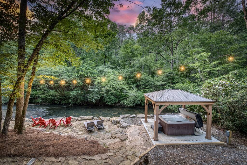 ultimate-creek-experience-fishinghot-tubsauna/