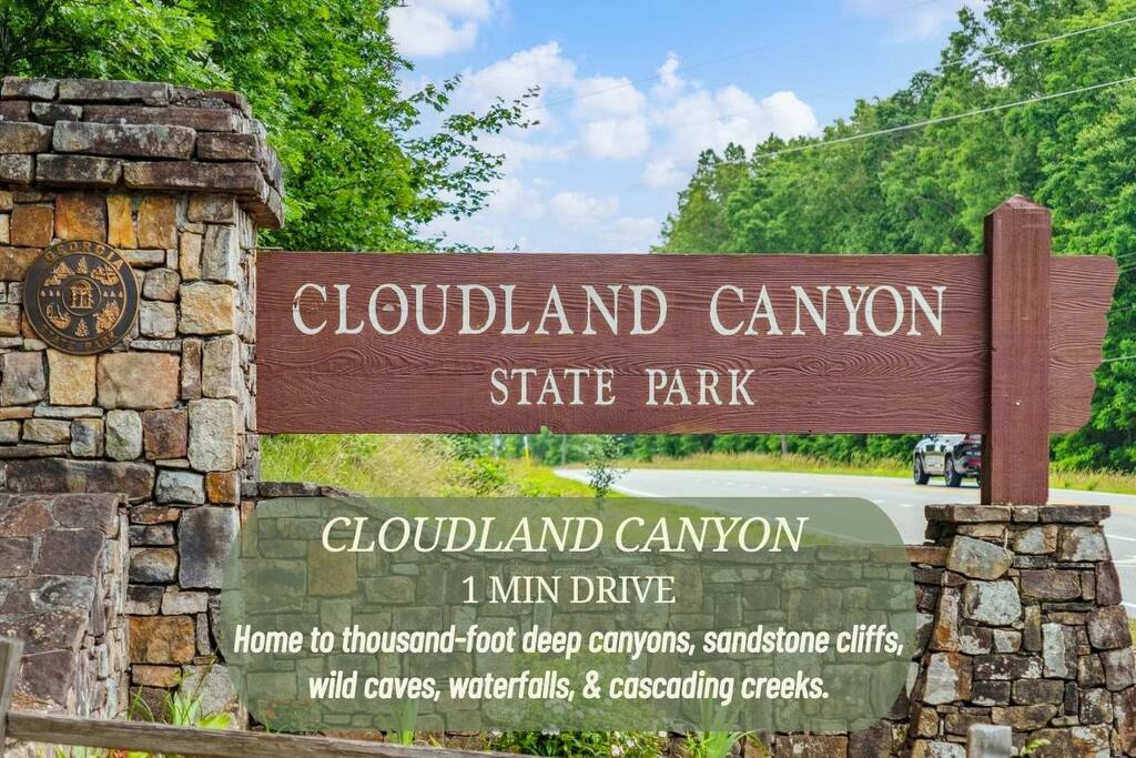 cloudland-canyon-or-dogs-or-fishing-pond-or-firepit/