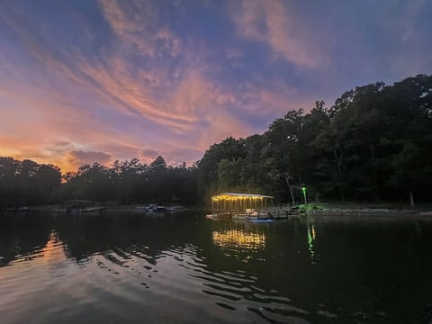 Lakefront Home w/Deep Water Dock 20 min to Clemson image 1