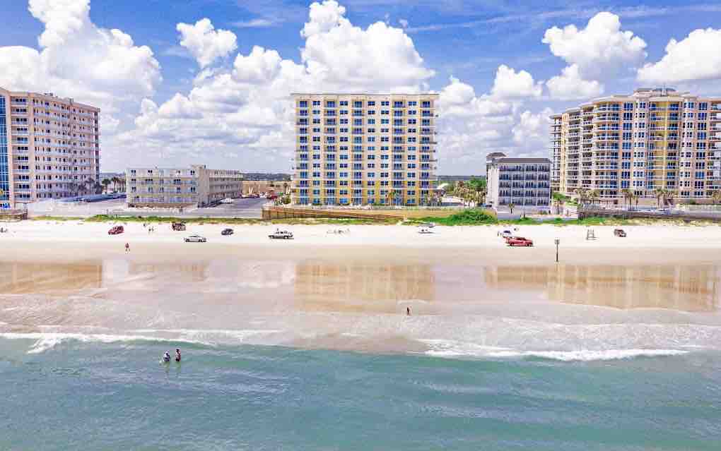 3/2 Ocean and River View Condo image 1