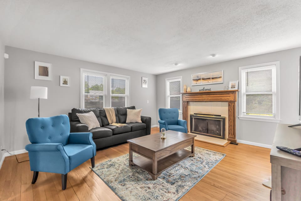 Comfortable 3BR Home Near Yale & Quinnipiac - North Haven