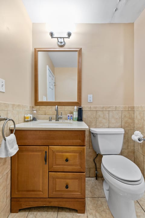 Cozy Yale Haven | Modern & Steps Away