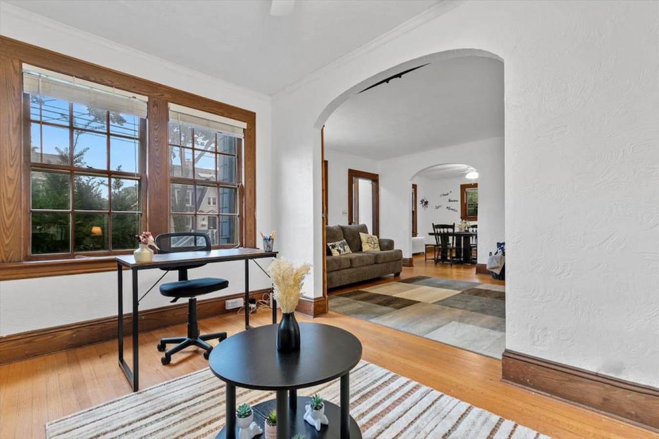 quintessential-cozy-haven-brooklawn-beauty/