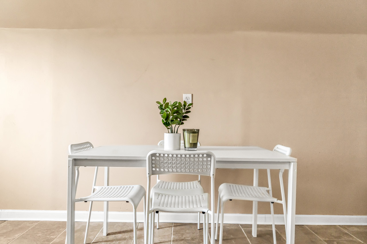 charming-bedroom-near-yale-hospbridgeport/