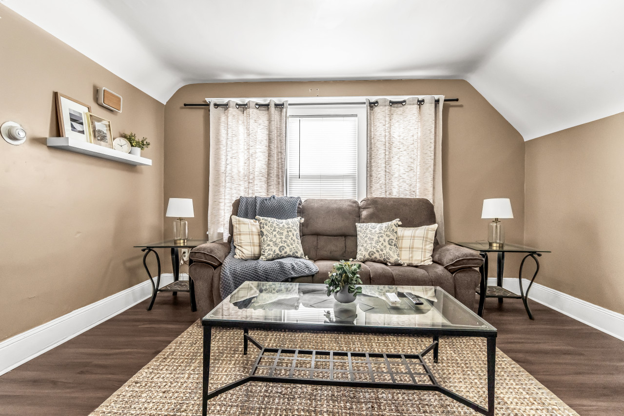 tranquil-bedroom-near-yale-bridgeport-hospital/