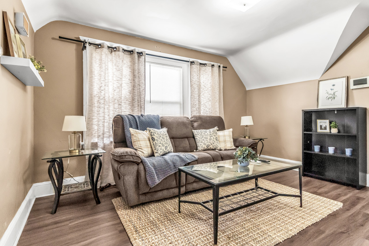 tranquil-bedroom-near-yale-bridgeport-hospital/