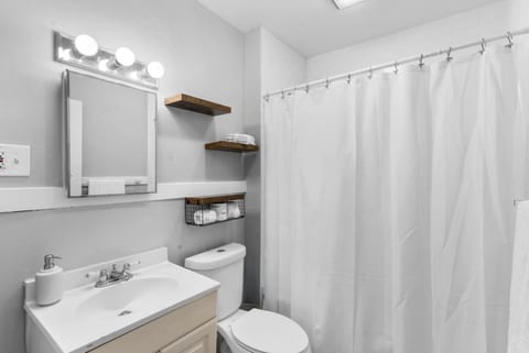 Quiet & Cozy Room by SCSU and Yale